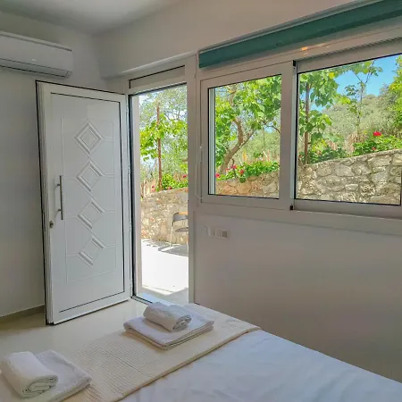 Apartment Fully Renovated In Platanés